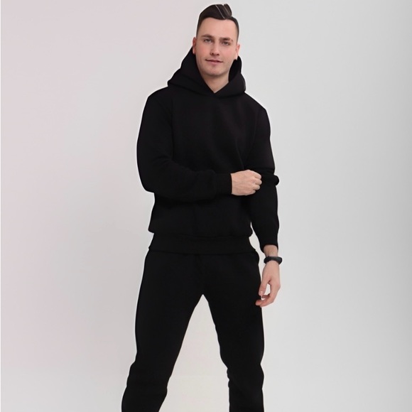 NEW Black winter hoodie & joggers set. Fleece model. ❄️ - Picture 4 of 4